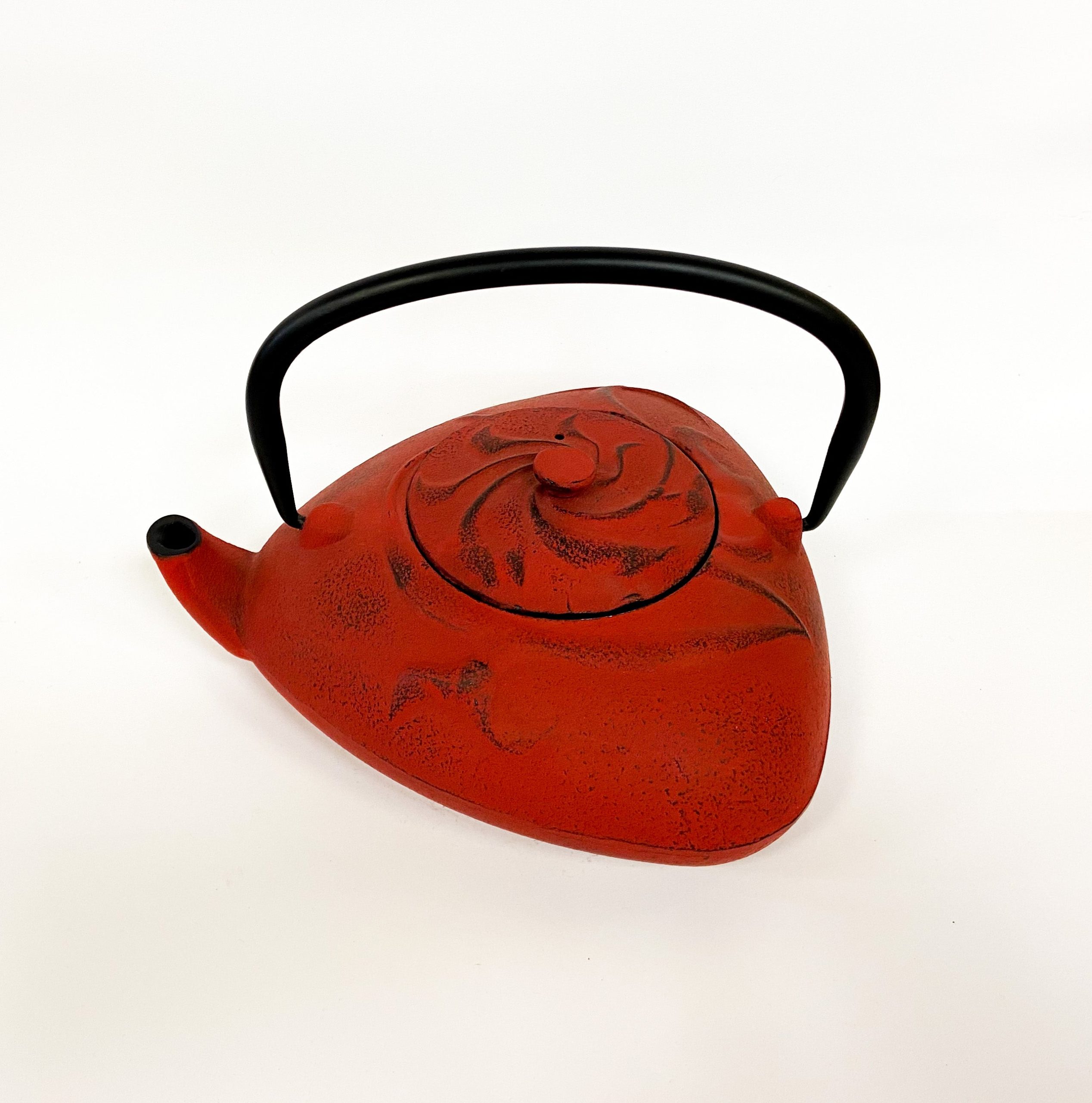 cast-iron-teapot
